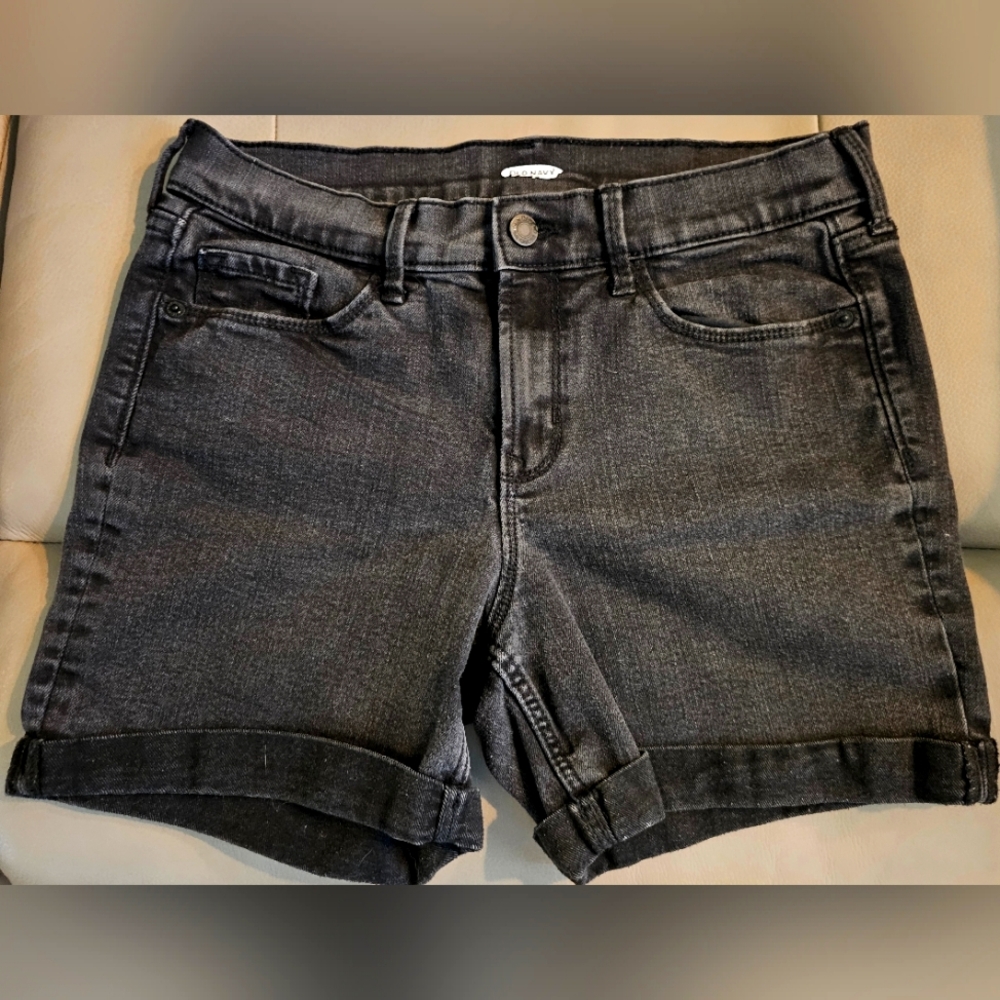 Women's size 6 Black Jean Shorts